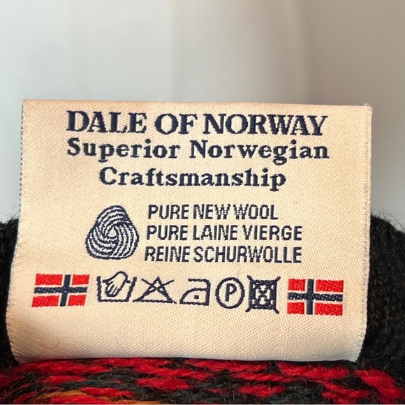 Dale of Norway Red Black Nordic Wool Knit Cardigan Sweater Sz M - Picture 6 of 6